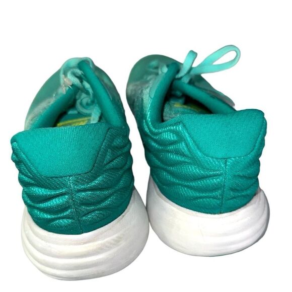 Nike shoes  - Picture 3 of 5